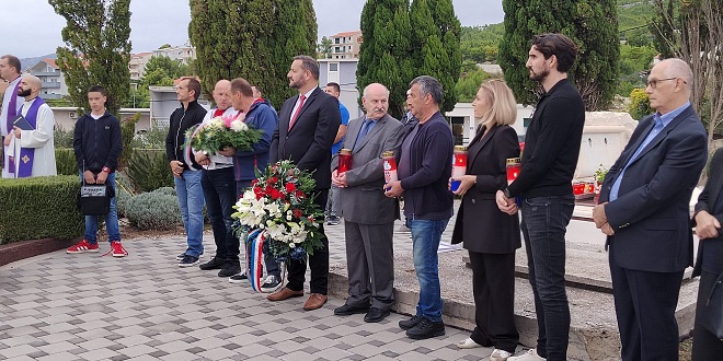 Fotogalerija U Podstrani Obilje En Blagdan Svih Svetih Dalmatinski