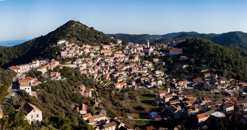 LASTOVO, ZABORAVLJENI OTOK 'Ovrha nas je vratila godinama unatrag, bez pomoći Vlade i Županije ne možemo se izvući' | Dalmatinski portal