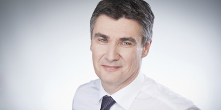 Milanović u Kninu dijeli odlikovanja umirovljenim generalima