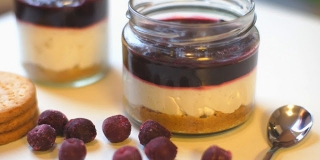 Lagani cheesecake u čaši