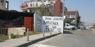 Stanovnici Barutane podržavaju svećenika koji ih je unatoč koroni pozivao na misu