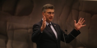 PLENKOVIĆ O KAFIĆIMA Dokumenta o kojem ugostitelji govore nema, smiješno je