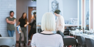 Slovakinje krale torbice po frizerskim salonima i odjeću iz dućana