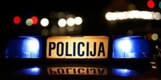 Vozilom sletio s ceste i zabio se u metalnu ogradu. Poginuo je na mjestu događaja