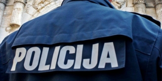 Policija će odgovornim i savjesnim vozačicama danas dijeliti ruže