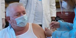 CIJEPLJENJE U SABORU Đakić objasnio zašto se cijepio iako je već prebolio koronu