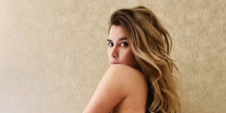 NIVES SLUDILA PRATITELJE Objavila fotografiju u čipkastom kombinezonu 'od-do'