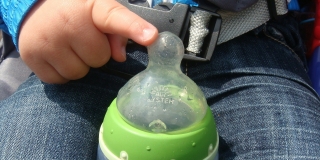 OPREZ! Povlače se serije hrane za dojenčad zbog opasne bakterije koja dovodi do trovanja