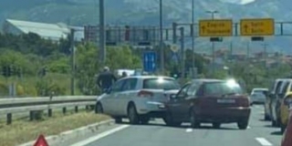 SUĆARAC Sudarila se dva automobila, nitko nije ozlijeđen