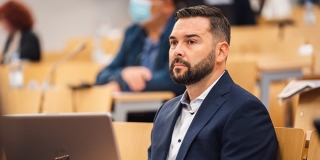 SVAĐA NA VIJEĆU Balov prozvao zamjenika i gradonačelnika za izvlačenje novca, Ivošević ga pozvao da van vijećnice to kaže