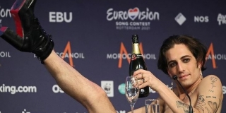 PROSLAVIO GA EUROSONG Talijanski pjevač zaprosio američku glumicu