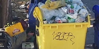 NERED, A NE RED Splićani umjesto polupodzemne spremnike 'zatrpavaju' kontejnere za odvojeni otpad!