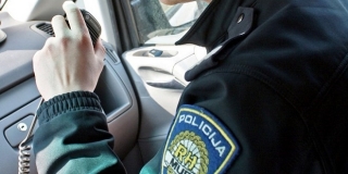 Zaustavljen drogirani vozač u Makarskoj, uhićen je
