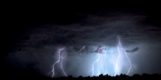 Žestoka oluja će pogoditi dio Europe: Spremaju se ekstremni udari vjetra i obilne oborine