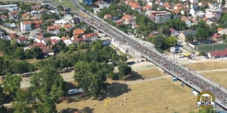 VIDEO Policija objavila snimku iz zraka, pogledajte rijeku ljudi