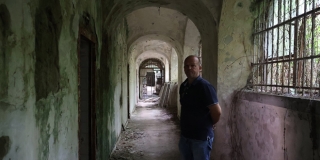 FOTOGALERIJA Zloglasni zatvor Stara Gradiška: Mjesto gdje su robijali Gotovac i Budiša danas se urušava