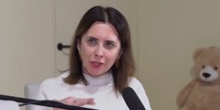 Nova Epizoda Podcasta Casting: Tea Alagić o 'Daleko je Kandahar', Yaleu i radu s Peterom Brookom