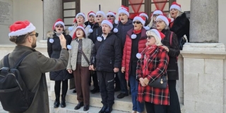 ADVENT S DEVIĆEM Zapjevali na Pjaci, Vestibulu i Voćnom trgu