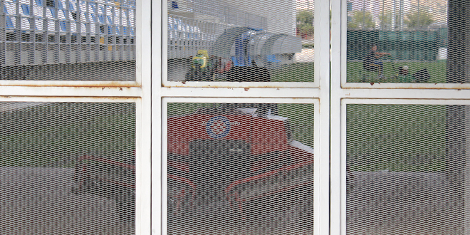 Šest navijača će prekršajno odgovorati zbog razbijanja stolica u Dugopolju