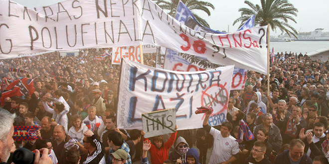 Torcida: Čelnici HNS-a poslali su Splićanima i Dalmatincima poruku kako nisu dobrodošli u Zagrebu u vrijeme kada igra reprezentacija