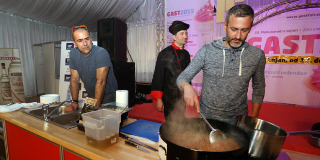 UŽIVO GAST: Održan humanitarni kulinarski show za udrugu MoSt