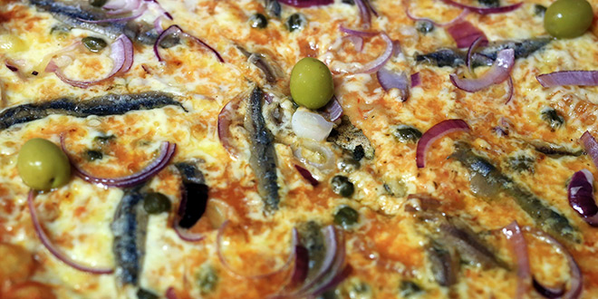 Fast food Lily poziva na najbolje i najpovoljnije pizze, sendviče, grill, palačinke...