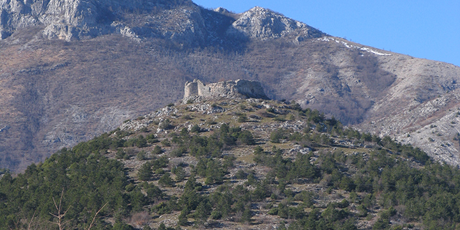 Utvrda Travnik iznad Potravlja: Od prapovijesti je na tom mjestu gradina