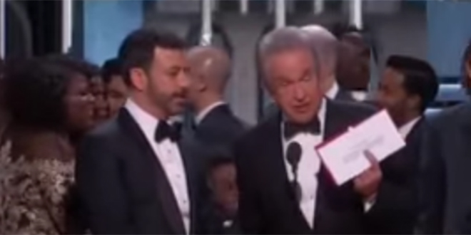 Kakva greška na dodjeli Oscara: Proglasili 'La La Land' najboljim filmom, pa rekli da su pogriješili
