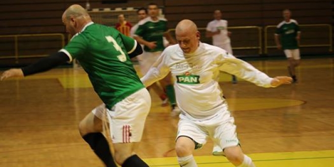 LIGA VETERANA: Mickey Mouse ostao u utrci za opstanak, danas Jadransko osiguranje i Zenta igraju majku svih utakmica