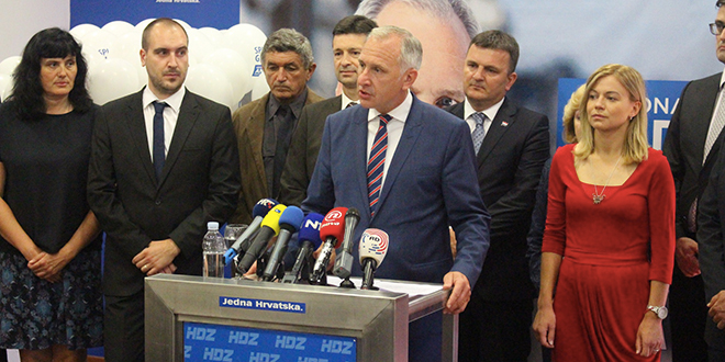 Krstulović Opara: Kerum nudi samo laži, uvrede, govor mržnje, galamu i projekte koje je struka pokopala