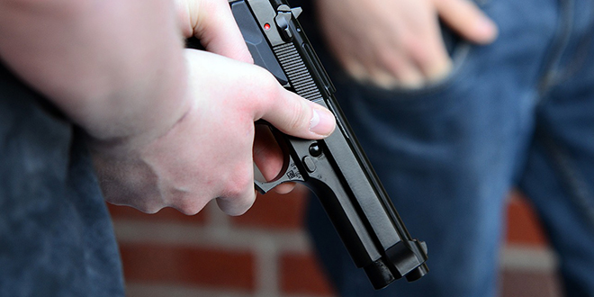 Pokušaj ubojstva u Zadru: Uletio u kuću i uperio pištolj prema 45-godišnjaku