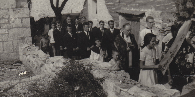 DALMATINSKO EVANĐELJE: Dostojanstvo funerala - sprovodni običaji u Dalmaciji