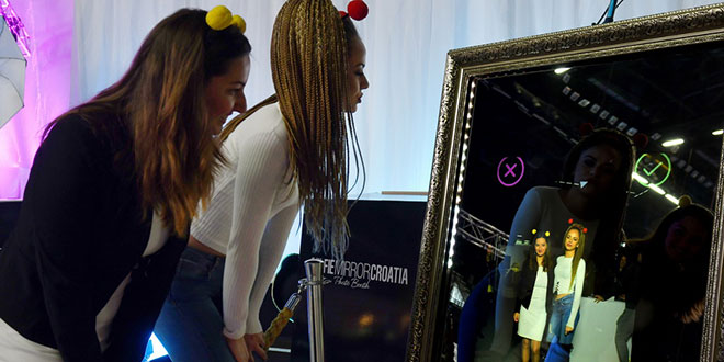 Magic Mirror: Namjestite se ispred ogledala i napravite najbolji selfie ikad!
