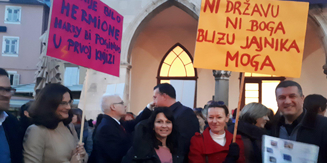 NOĆNI MARŠ: Žene Splita poslale jasnu poruku lokalnim i državnim vlastima