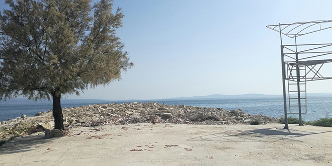 S TEMPERATUROM RASTE I NERVOZA: Obojena je još uvijek raskopana, do kada će se čekati 'papir' s kojim će krenuti uređenje?