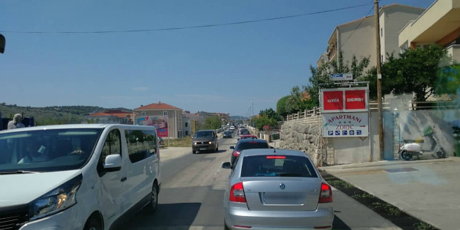 Čiovski most je otvoren, ali gužve u Trogiru nisu smanjene