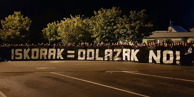 Pogledajte poruke koje Torcida nije smjela unijeti na stadion u Zaprešiću