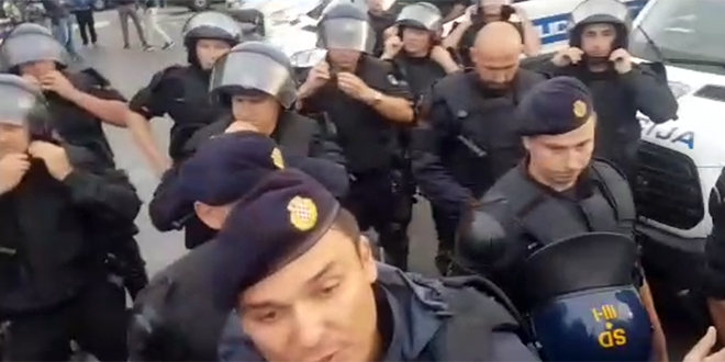 VIDEO: Pogledajte trenutak kada je policija odlučila koristiti suzavac kako bi spriječila odlazak torcidaša