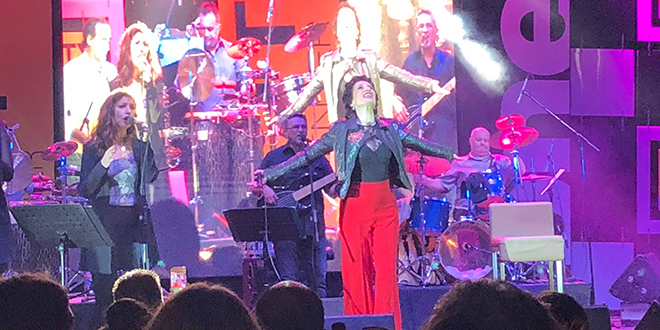 UŽIVO: Poslušajte pjesmu 'Dajem ti srce' u izvedbi Doris Dragović i publike