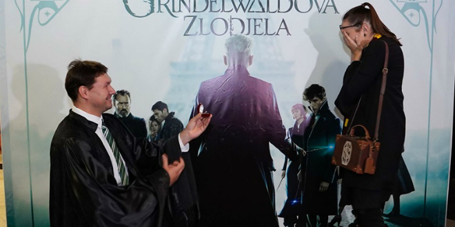 Na fan projekciji filma 'Čudesne zvijeri: Grindelwaldova zlodjela' pala prosidba 