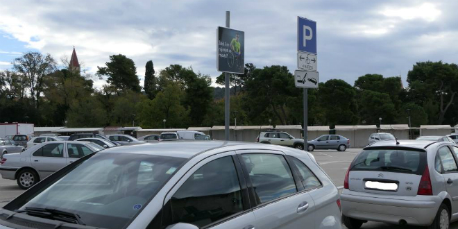 Trogir se priključuje kampanji Split parkinga 'Želiš li se mijenjati za mjesto?'