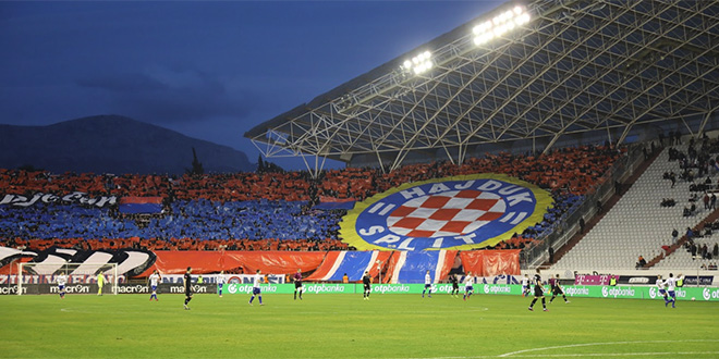 VANDALSKI ČIN Napadnut mladić jer je nosio Hajdukovu majicu
