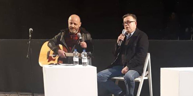 KEKIN ODUŠEVIO PRIČIGINSKU PUBLIKU: Frontmen Hladnog piva ispričao kako je Hrvatska zbog jednog koncerta u Splitu skoro ostala bez kompletne domaće rock scene
