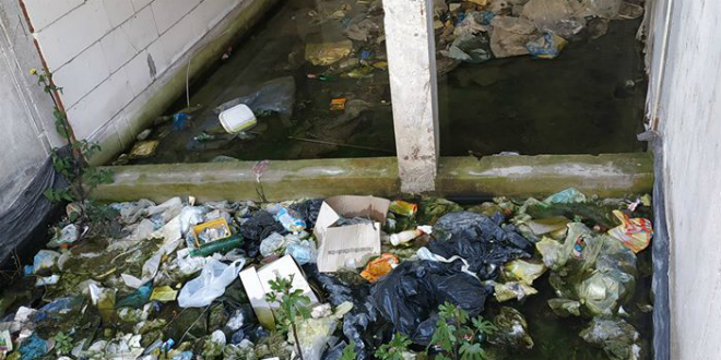 MALI KAREPOVAC: Hotel Marjan pretrpan smećem