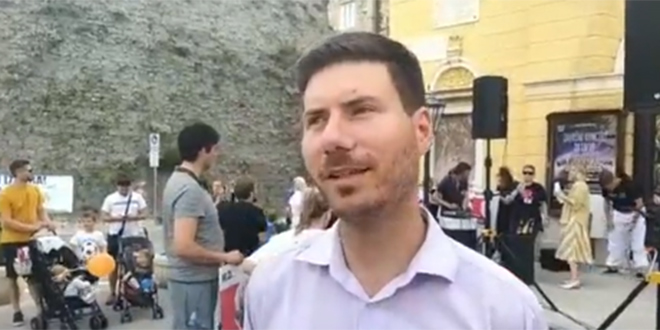 Ivan Pernar u Splitu: Dobit ću dijete u osmom mjesecu, sigurno ga neću cijepiti!