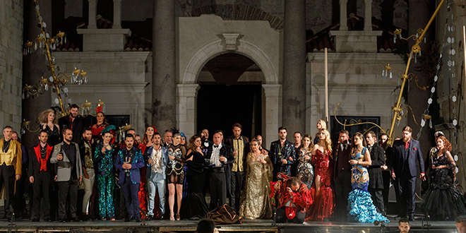Rigoletto kao kritika 'Bourgeois Opera'