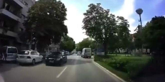 VIDEO BMW-om u suprotnom smjeru kroz centar Splita