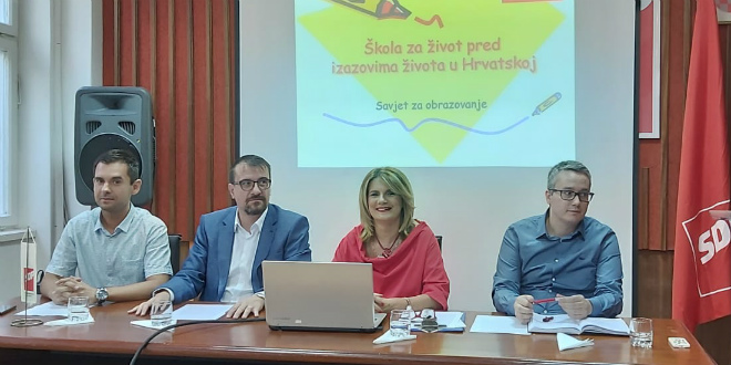 SDP-ovci prozivaju Plenkovića zbog 'Škole za život': Kurikularna reforma je poslužila kao smokvin list, izborna nastava se ne smije svoditi samo na vjeronauk'