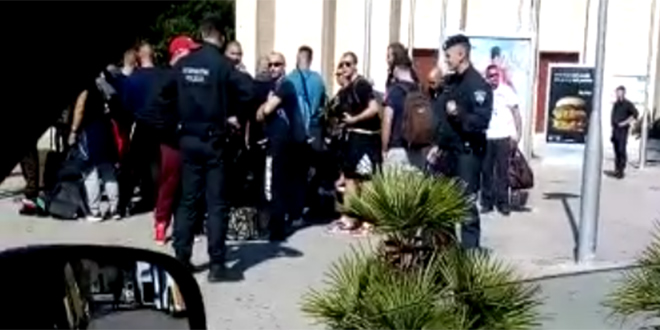 DOLAZAK IPAK NIJE BIO NAJAVLJEN Autobus s Mađarima probio se do centra Splita, policija tek naknadno reagirala