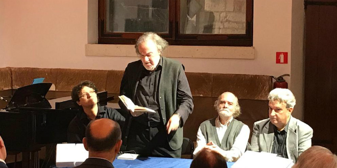 GOSPAR STIHA Luko Paljetak predstavio šest knjiga sabranih pjesama u prepunoj dvorani Muzeja grada Splita